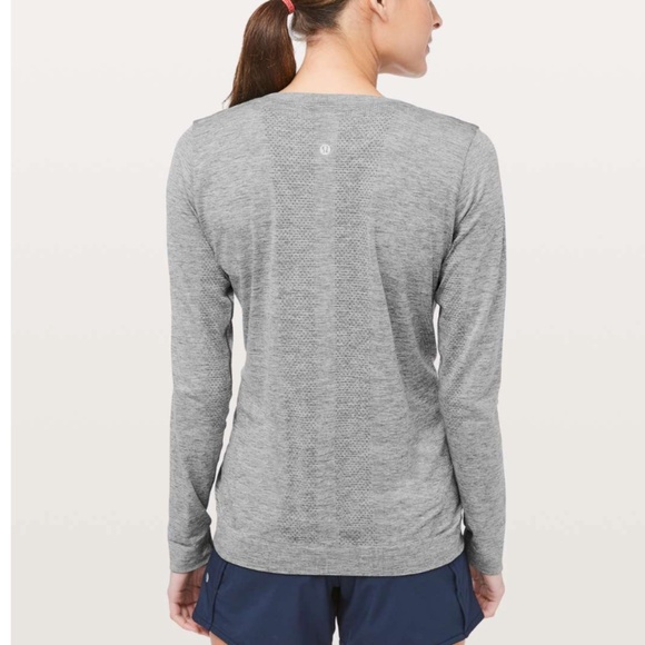 Lululemon Swiftly Tech Long Sleeve (Breeze) *Relaxed Fit Heathered Gray Size 4 - Picture 10 of 13